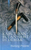 Kabut Dan Bulan Sabit Di Demak